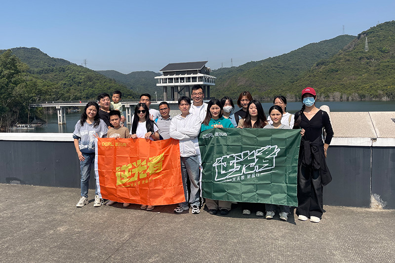 德尔尚 “逆光者”团队徒步踏春活动